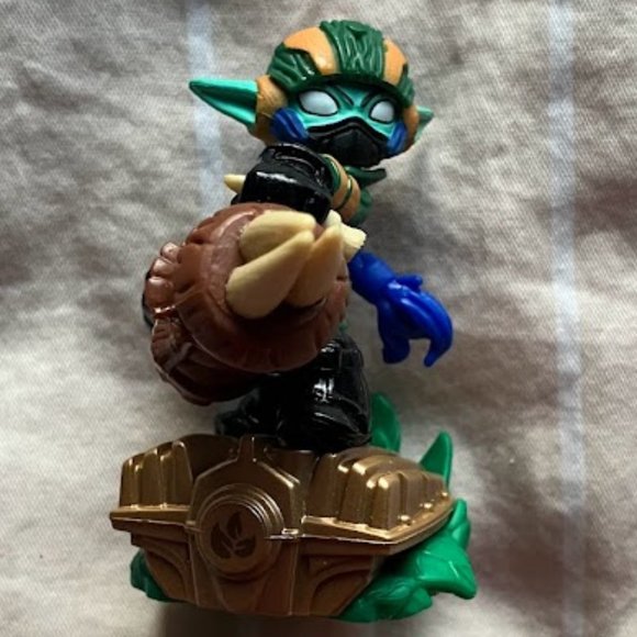 Other - Skylanders Superchargers Sure Shot Stealth Elf